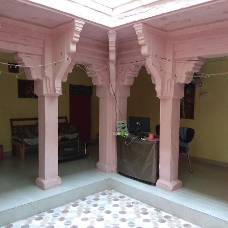 Radha Krishna Home Varanasi Exteriör bild