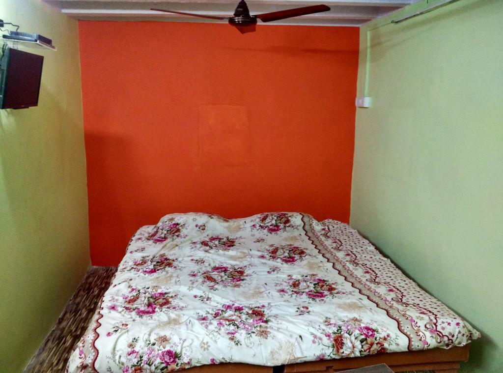 Radha Krishna Home Varanasi Exteriör bild