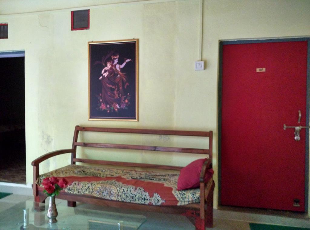 Radha Krishna Home Varanasi Exteriör bild