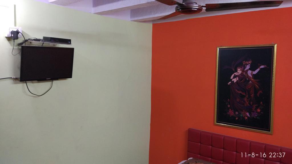 Radha Krishna Home Varanasi Exteriör bild
