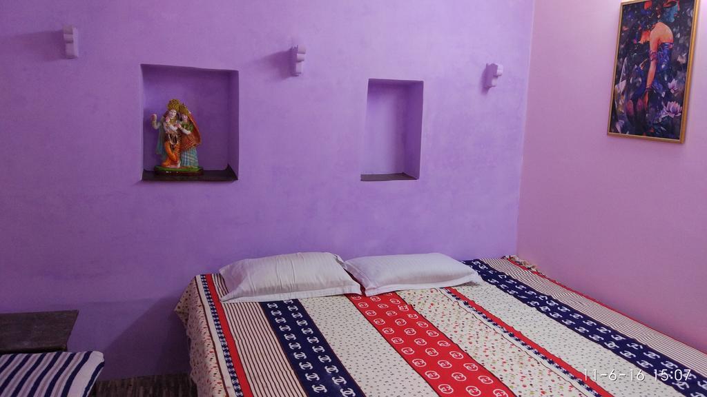 Radha Krishna Home Varanasi Exteriör bild