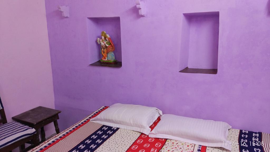 Radha Krishna Home Varanasi Exteriör bild