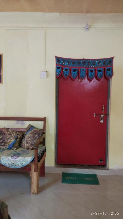 Radha Krishna Home Varanasi Exteriör bild