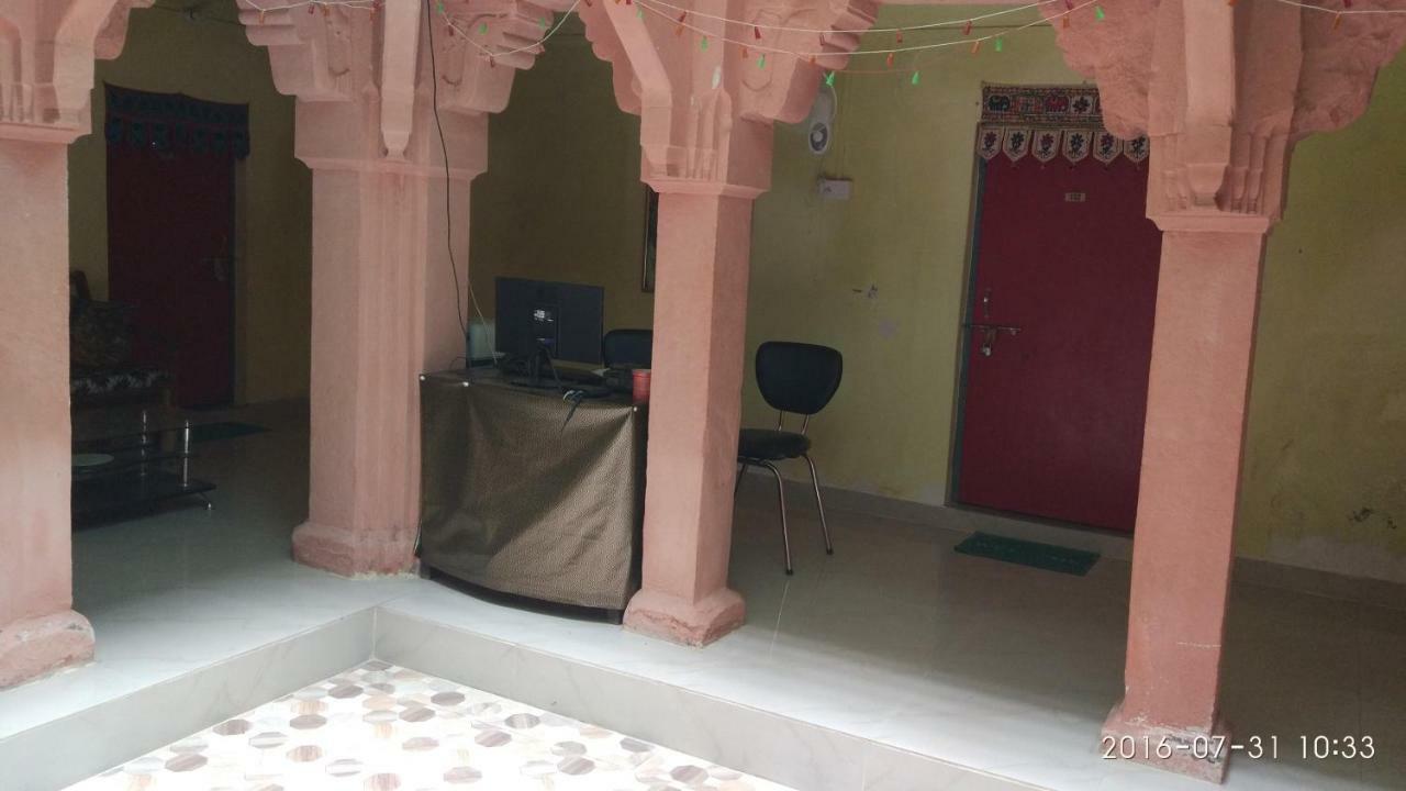 Radha Krishna Home Varanasi Exteriör bild